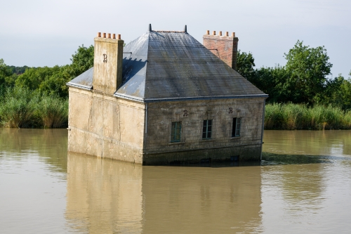 Couëron_-_Maison_dans_la_Loire_04.jpg